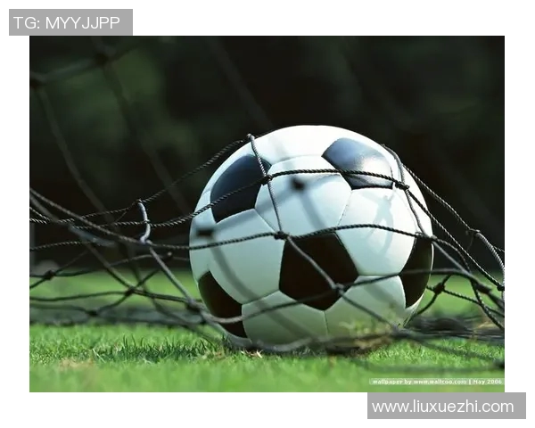 足球明星壁纸球衣的魅力与风采尽在其中,尽情享受足球的激情与时尚 足球明星壁纸球衣的魅力与风采尽在其中,尽情享受足球的激情与时尚