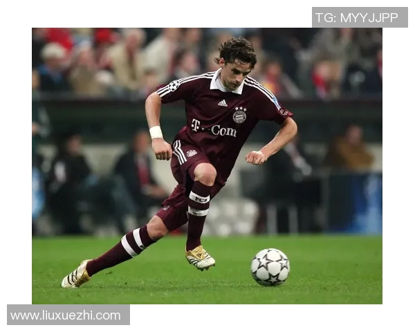 足球明星瞬间定格璀璨时刻展现球场风采与荣耀的高光图片合集