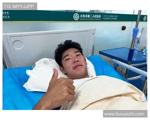 昏倒在比赛场上的足球明星究竟是谁引发了众多球迷的关注与担忧