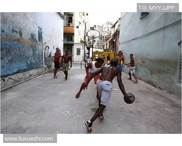 维内瑞拉足球明星的崛起与挑战:从街头到国际赛场的传奇之路 维内瑞拉足球明星的崛起与挑战:从街头到国际赛场的传奇之路