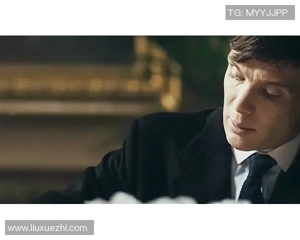 浴血黑帮与足球明星的惊天换脸之谜揭示了身份与荣誉的交错之路